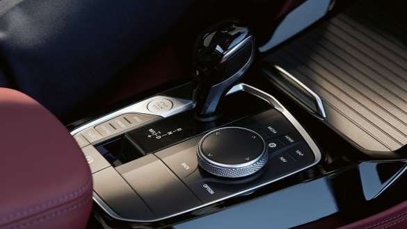 Спортивная автоматическая коробка передач Steptronic. 